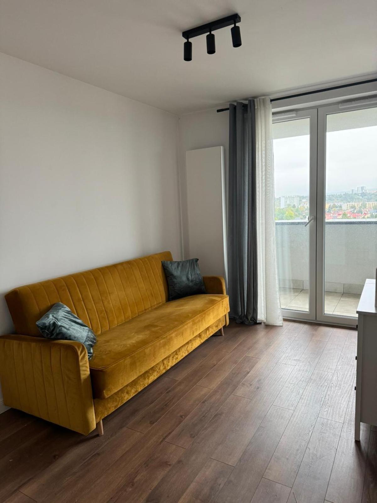 Sky Tower Self Check In 1 Bedroom Apartment 제수프 외부 사진